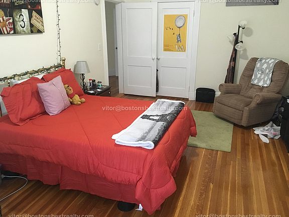 5th image of 9 Englewood Ave Unit 10