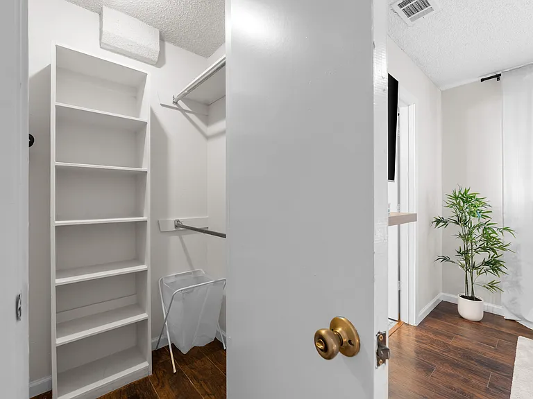 306 Candlewood Pl — Photo 17