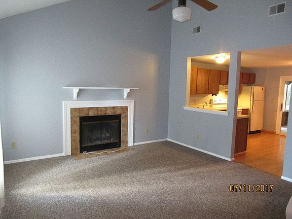 2nd image of 120 Arrow Wood Pl