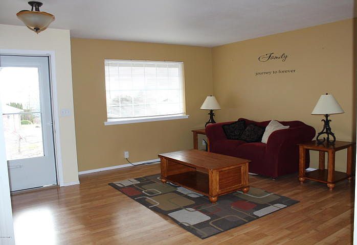 821 N 33rd St, Yakima, WA 98901 | Zillow