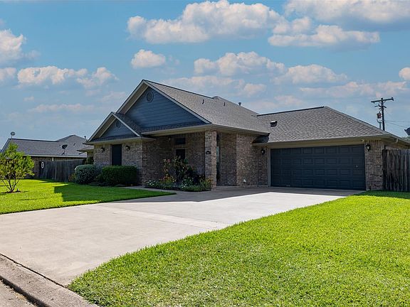 2nd image of 1802 Cheryl Dr