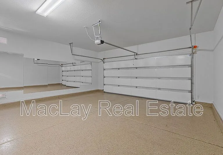 3263 S Miller Dr — Photo 17