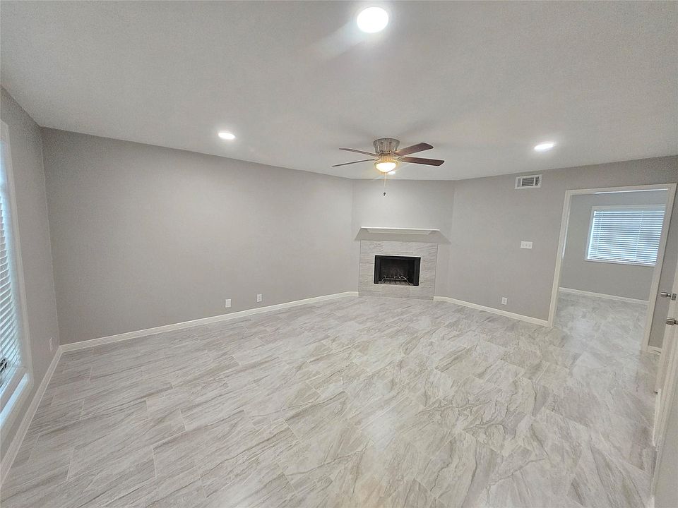 1st image of 8101 Amelia Rd APT 307