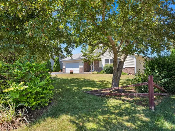 8820 W Travis LANE, Franklin, WI 53132