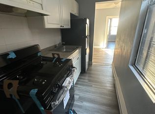 305 49th St #3A, Union City, NJ 07087
