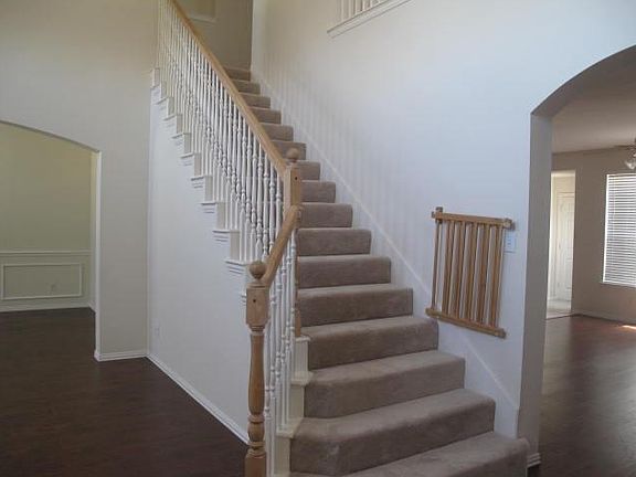 2nd image of 1415 Tartan Dr