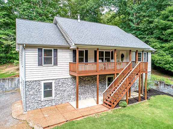 2nd image of 2412 Shorewood Ln