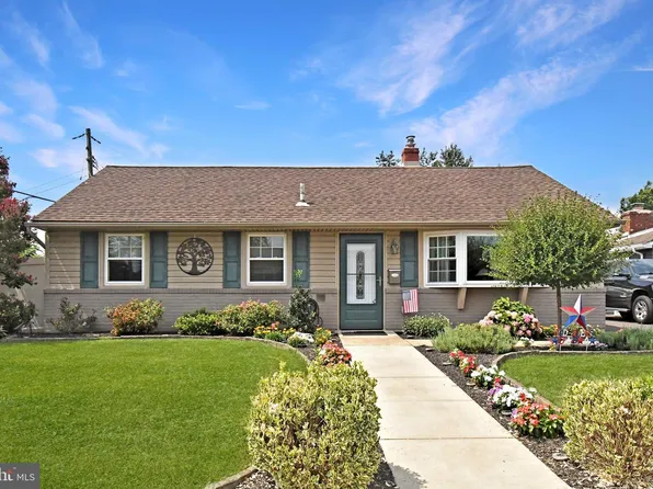 3620 Devonshire Pl, Bensalem, PA 19020