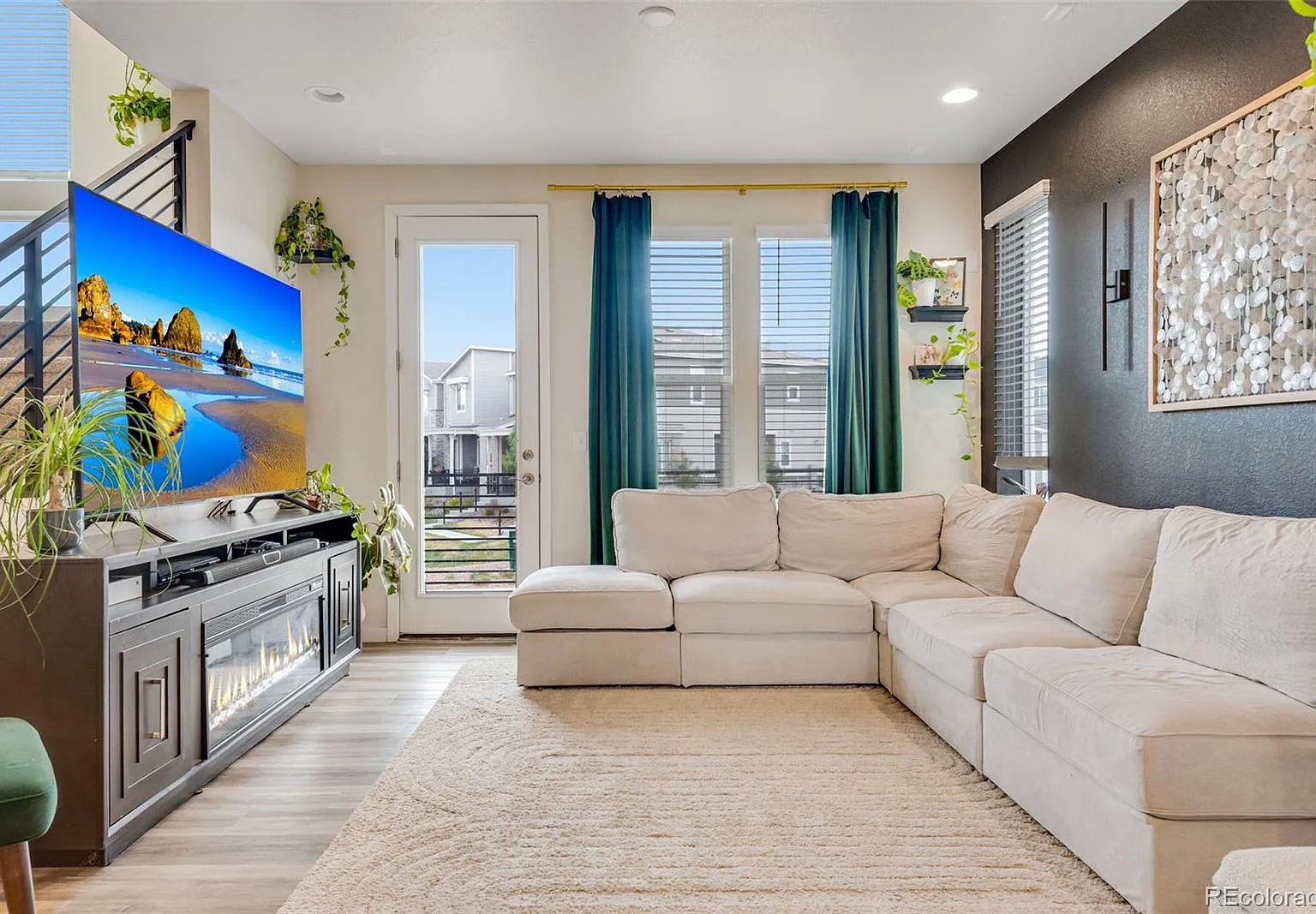 2 bed, 2.5 bath, 1800 sqft, $3,500 — Photo 4