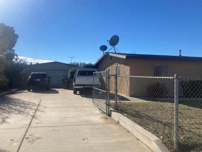 909 E 1st St, Beaumont, CA, 92223