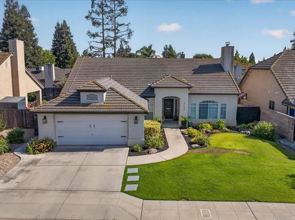 2153 E Ryan Ave, Fresno, CA 93720