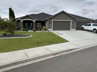6535 Cobalt Dr, West Richland, WA 99353