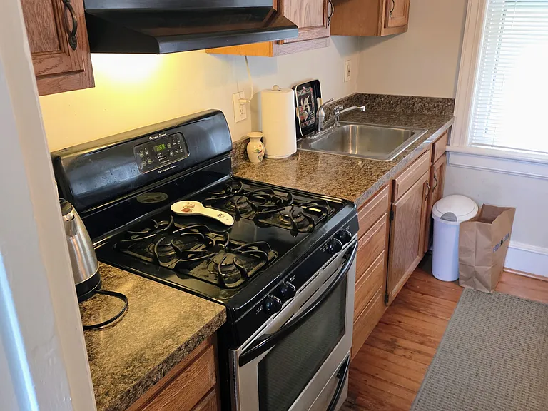 600 Delaware St #1 — Photo 10