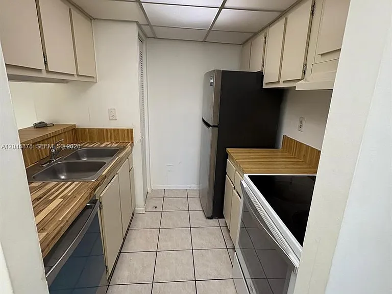 8004 SW 149th Ave #C205 — Photo 7
