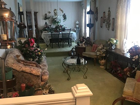 2nd image of 25 Summerwood Dr