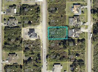 555 Sherwood Ave S, Lehigh Acres, FL 33974