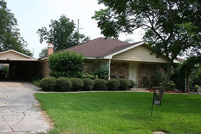 1st image of 207 Dorothy Dr
