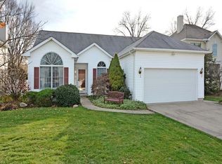 23951 Beaumont Dr, North Olmsted, OH 44070