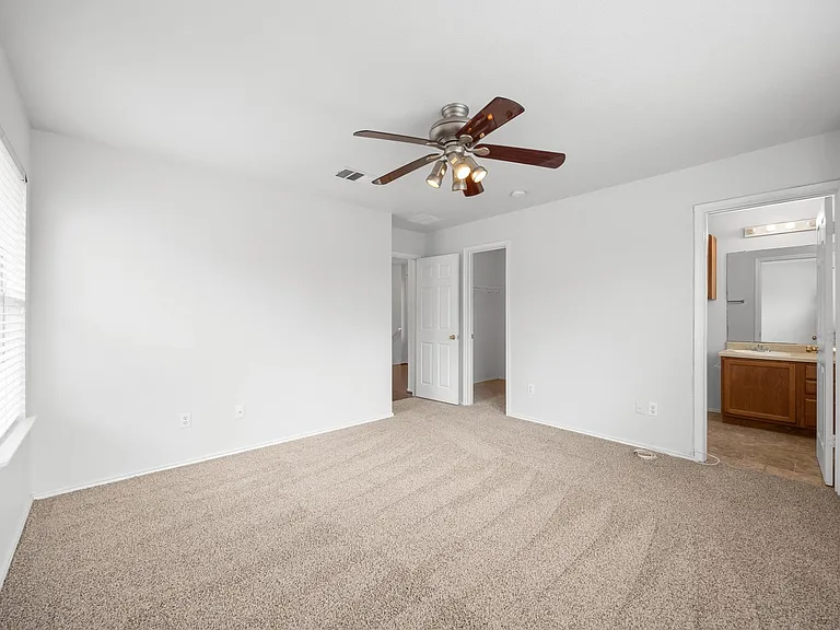 105 Fire Island Dr — Photo 16