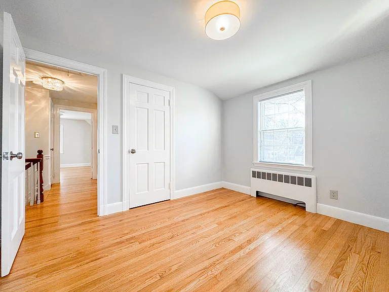 40 Walter St — Photo 20