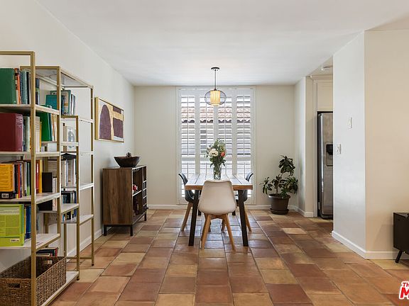 5th image of 5625 Windsor Way Unit 207