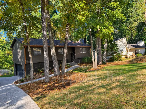 5050 Woodland Dr NW, Kennesaw, GA 30152