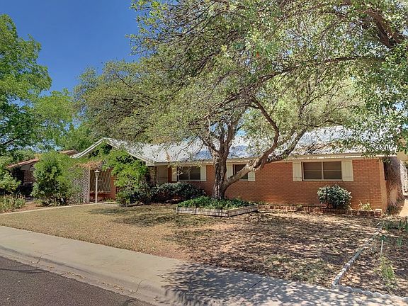 3rd image of 1516 Sandalwood Ln