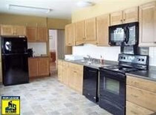 216 W Mackie St #1, Beaver Dam, WI 53916