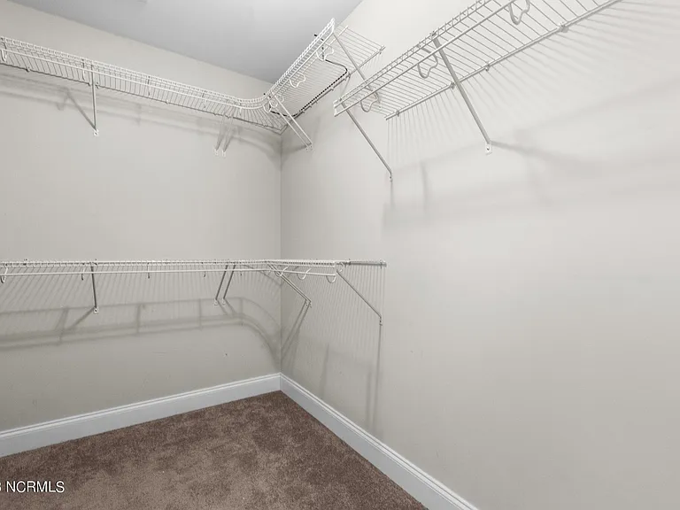 290 Adams Cir — Photo 30