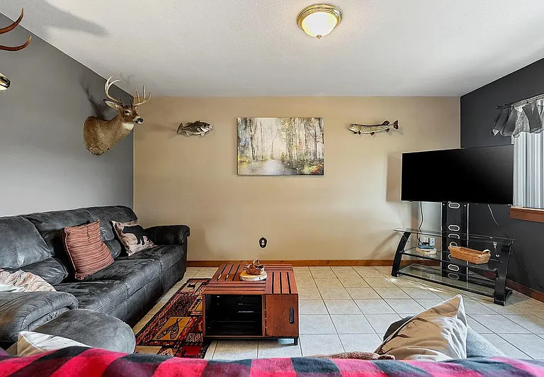 1160 Schabow St — Photo 10