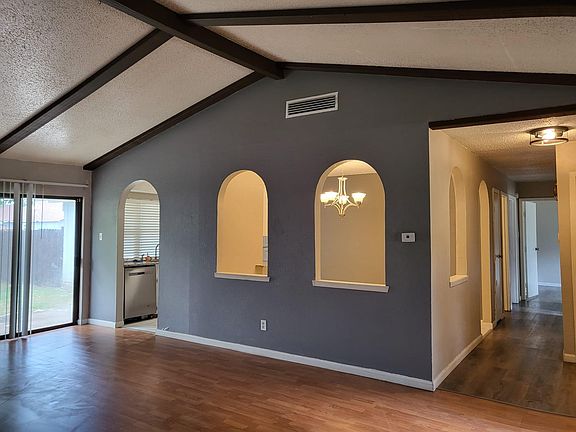 4th image of 3009 O'Henry Dr