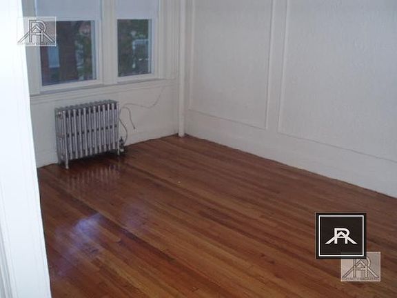 5th image of 1689 Commonwealth Ave #10