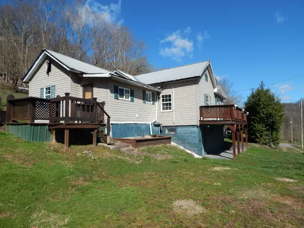 102 Sutton Ave, West Union, WV 26456