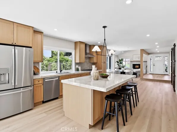 25 Almond Tree Ln, Irvine, CA 92612