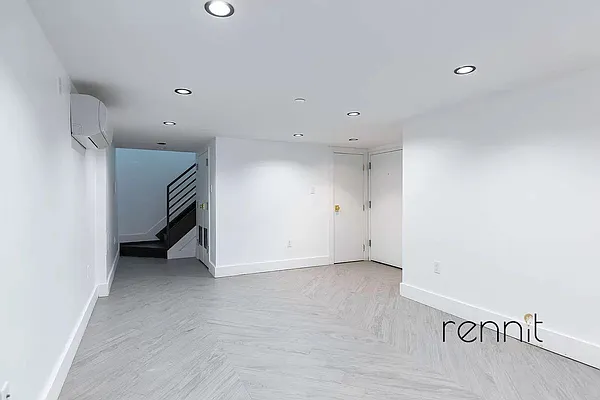 Rented by Rennit Inc. | media 9