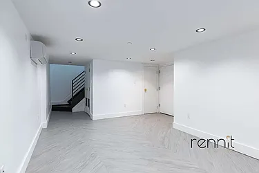 Rented by Rennit Inc.