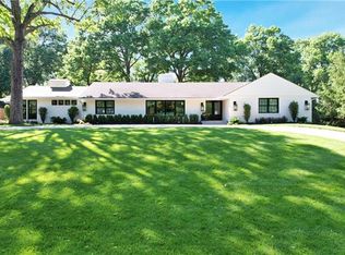 3110 Tomahawk Rd, Mission Hills, KS 66208