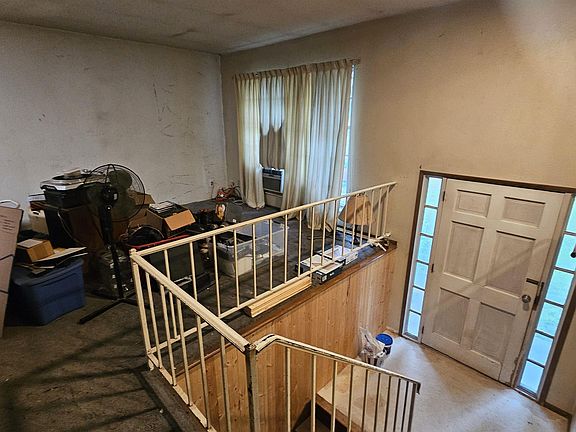 3rd image of 23913 Nora St