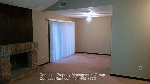 3rd image of 1157 Village St