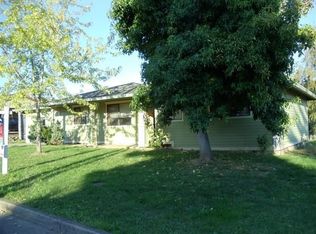 735 N Pershing St, Mount Angel, OR 97362