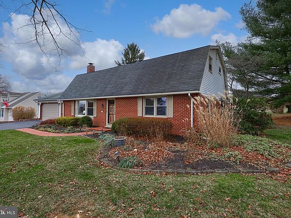 3rd image of 106 Velma Ln