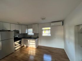 241 Dubois Ave, Staten Island, NY