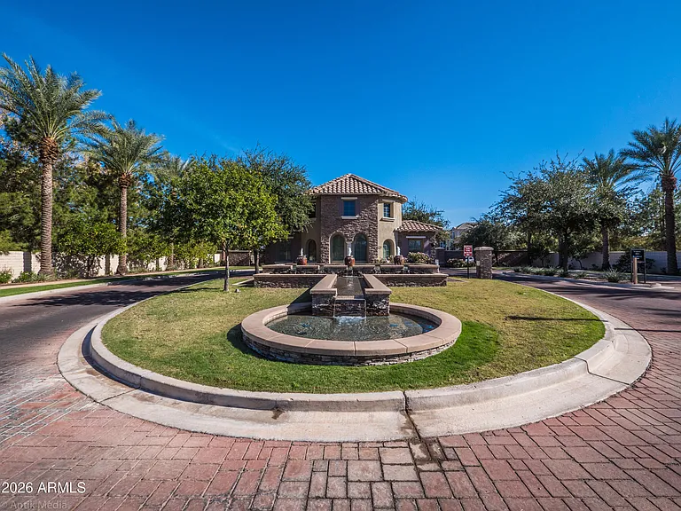 1628 E Canyon Creek Dr — Photo 49