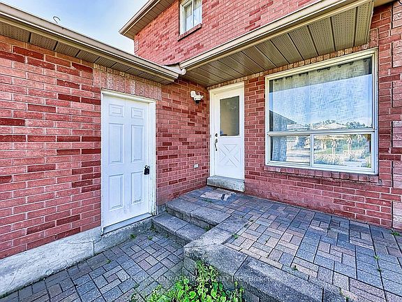 2nd image of 65 Delaney Cres