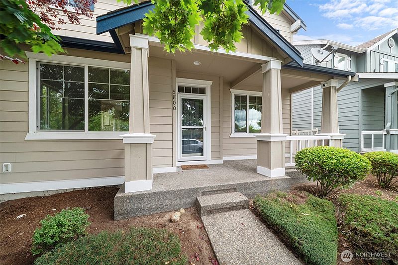2nd image of 5800 Balustrade Boulevard SE