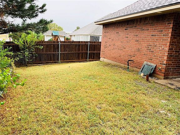 2nd image of 2613 Harrington Ct