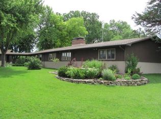 2326 N Spencer Rd, Newton, KS 67114