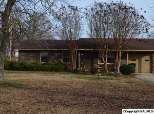 1516 Elkton St, Athens, AL 35614