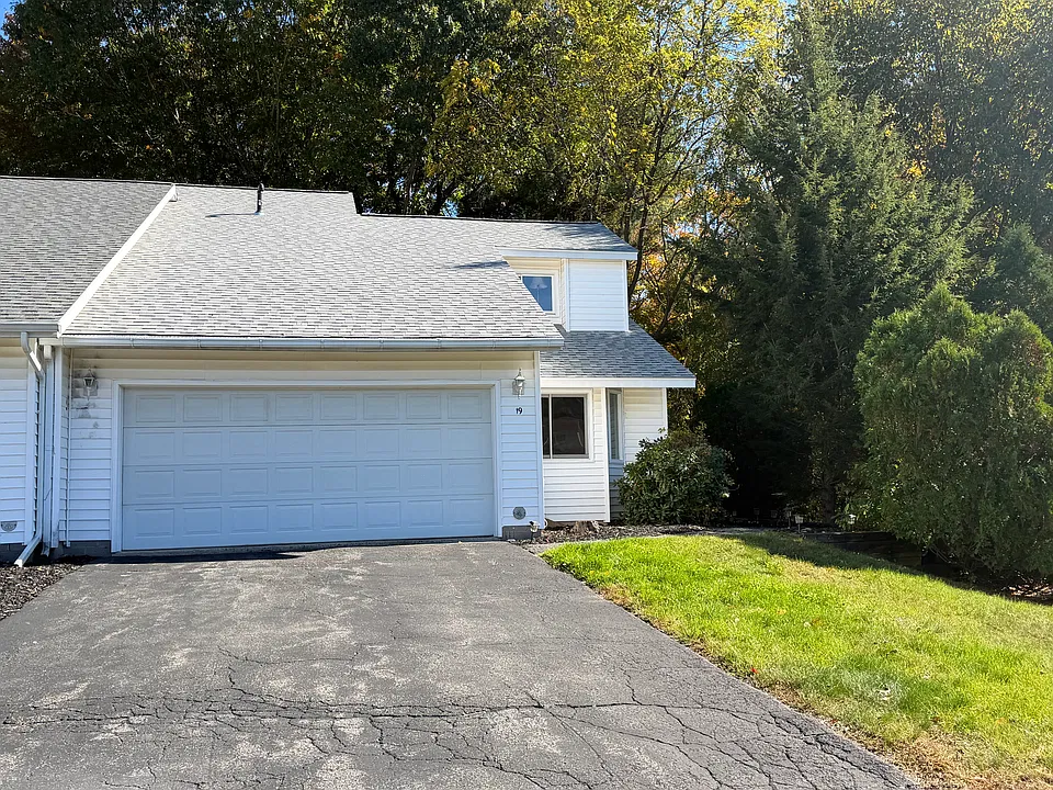 19 Green Meadow Dr #NA