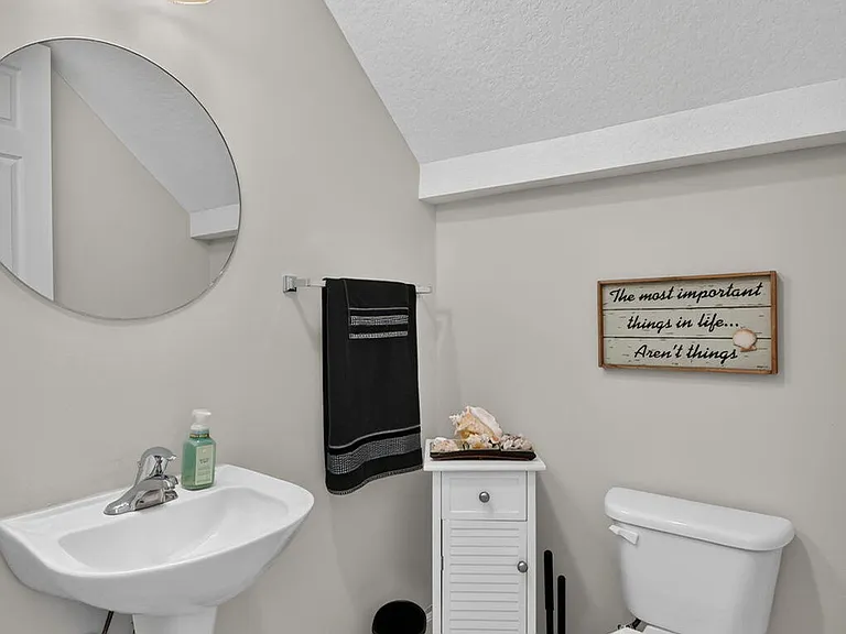 112 Monterey Bay Dr — Photo 13